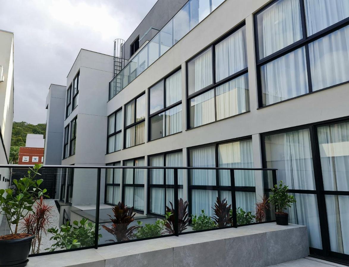 Seasons Bc Lägenhet Balneário Camboriú Exteriör bild